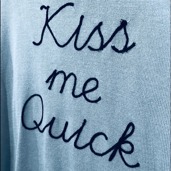 Adorable Turquoise “Kiss me Quick” Sweater! - Picture 5 of 7
